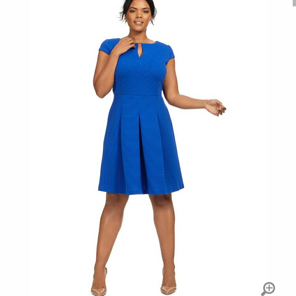 Sandra Darren - Short Sleeve Fit & Flare in Cobalt